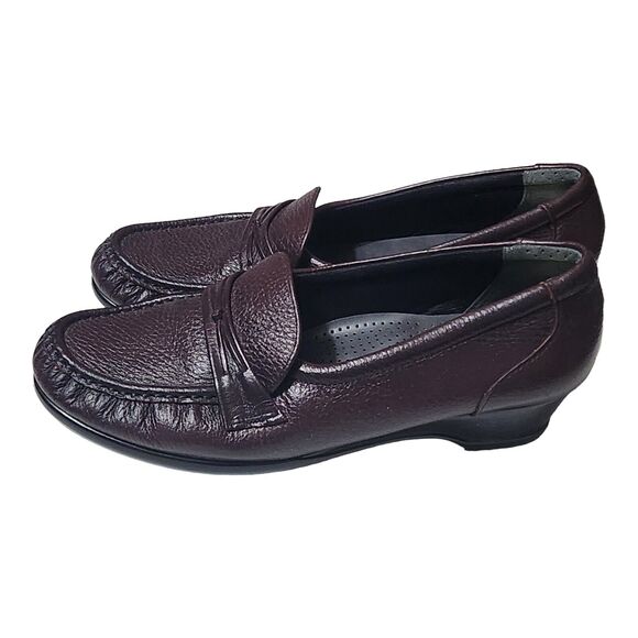 SAS Women's 7.5 M Burgundy Leather Tripad Comfort Foot Bed Loafers - Picture 10 of 15